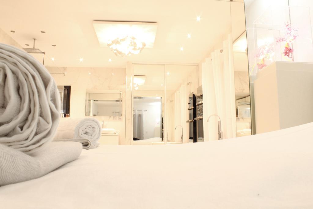Shangtasia Luxury Art Room Grimaud Buitenkant foto