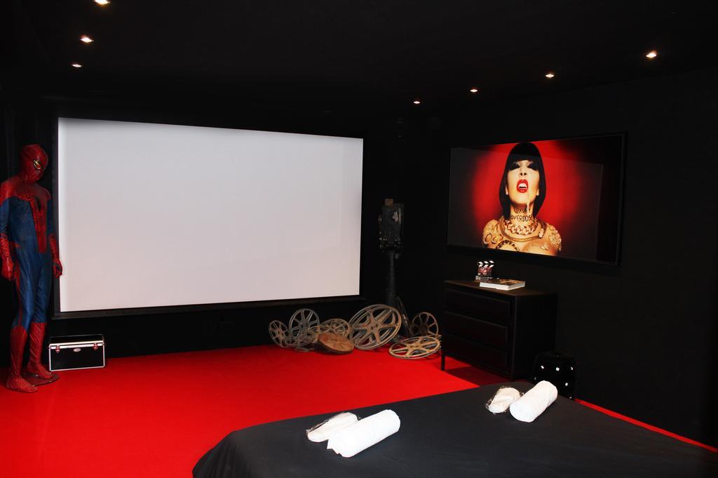 Shangtasia Luxury Art Room Grimaud Buitenkant foto