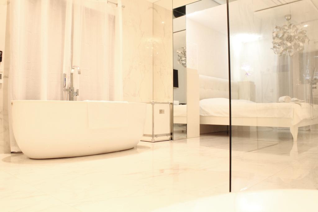 Shangtasia Luxury Art Room Grimaud Buitenkant foto