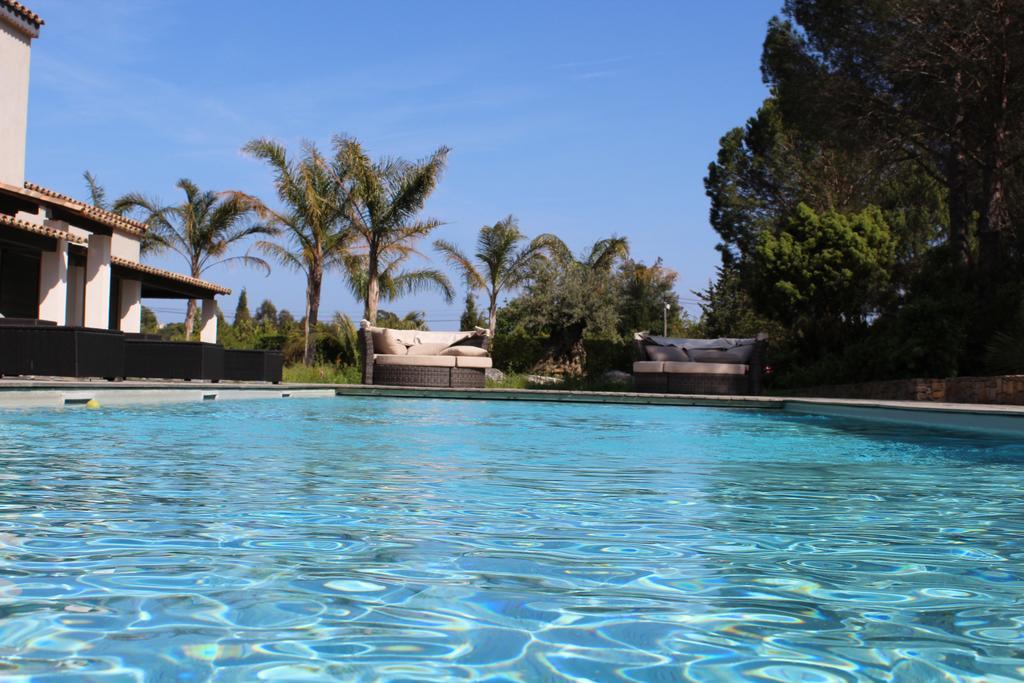 Shangtasia Luxury Art Room Grimaud Buitenkant foto