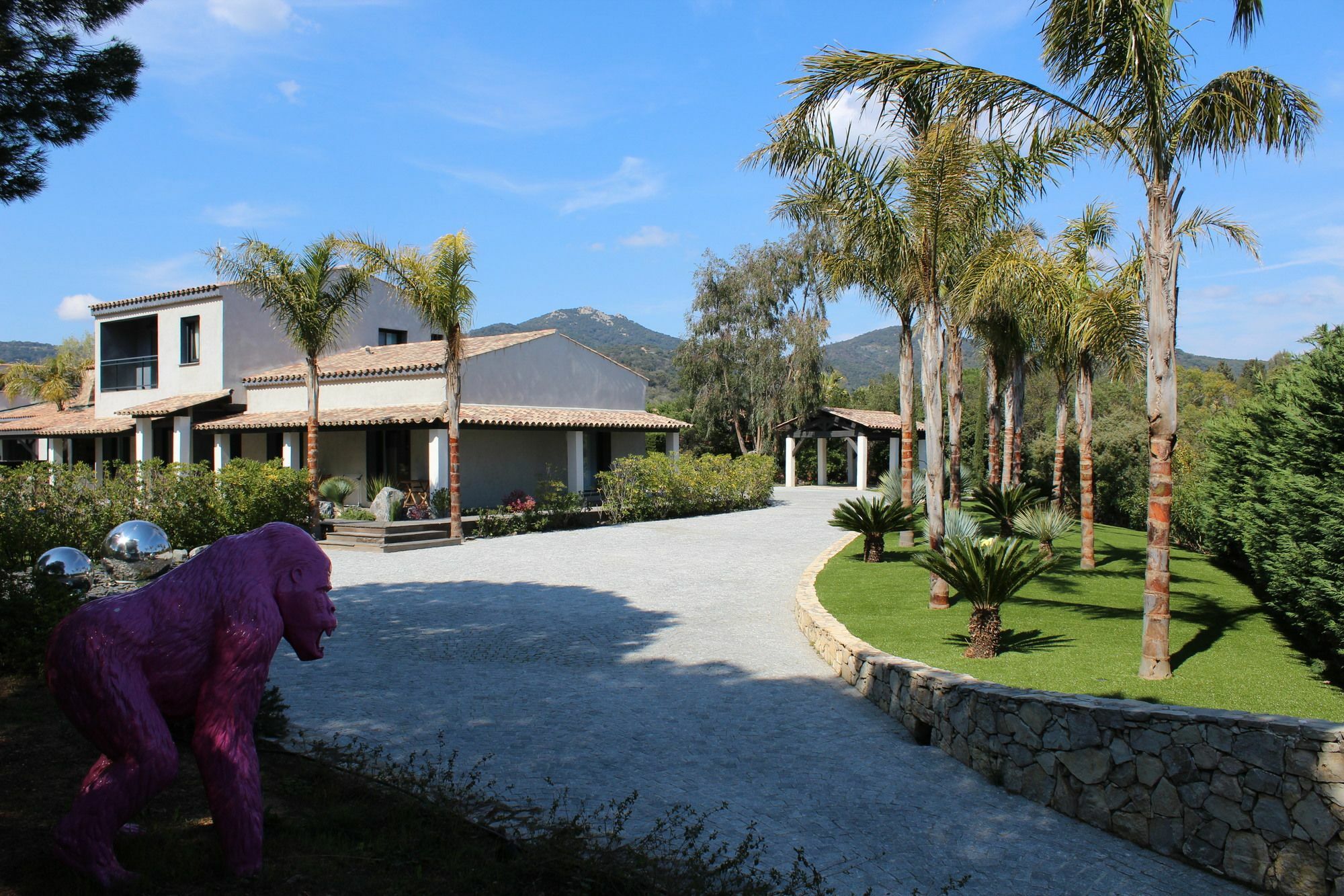Shangtasia Luxury Art Room Grimaud Buitenkant foto