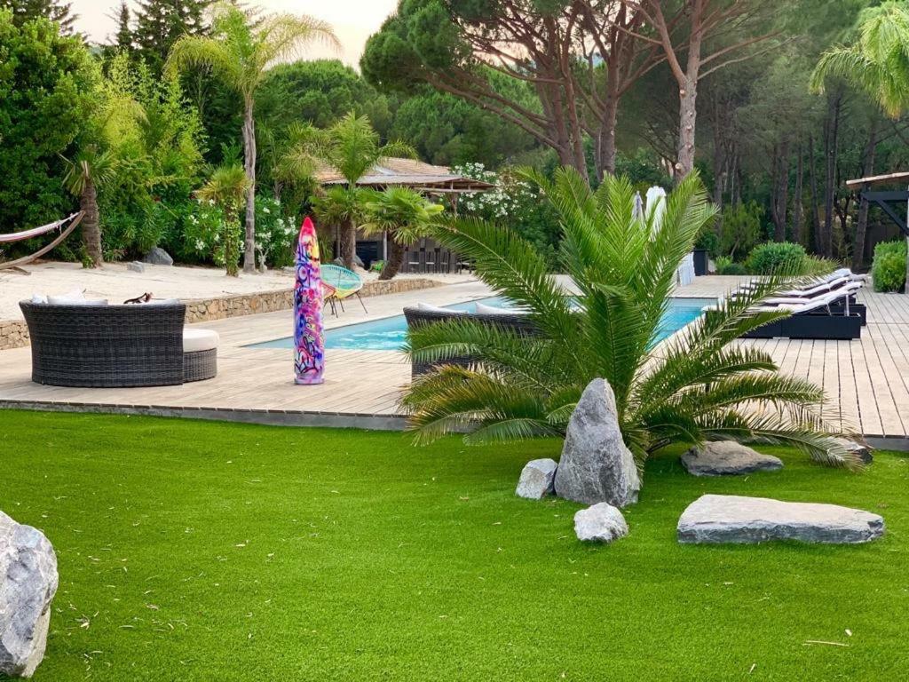 Shangtasia Luxury Art Room Grimaud Buitenkant foto